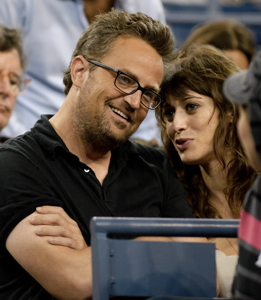 Matthew Perry and Lizzy Caplan