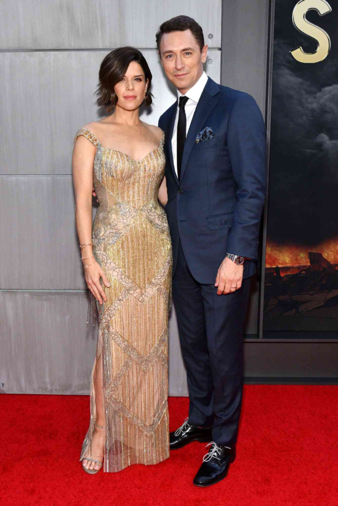 Neve Campbell and JJ Feild