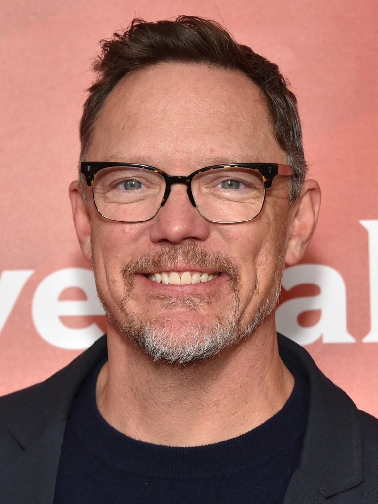 Matthew Lillard smiling