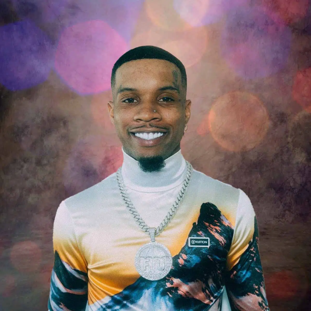 Tory Lanez smiling