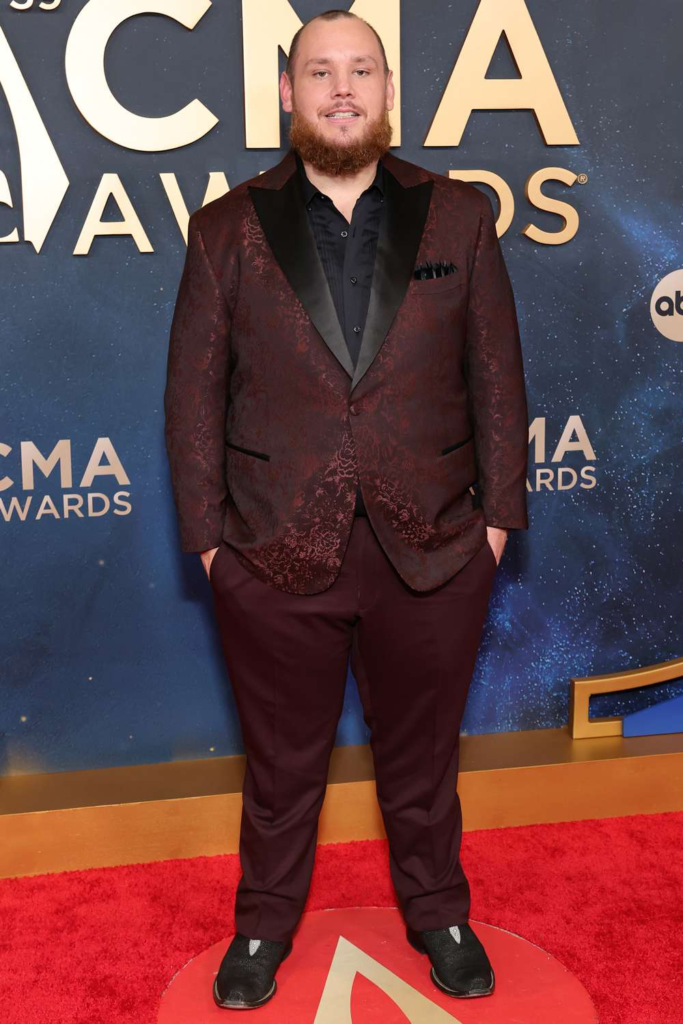 Luke Combs attending the 2025 CMA Awards in Nashville, Tennessee