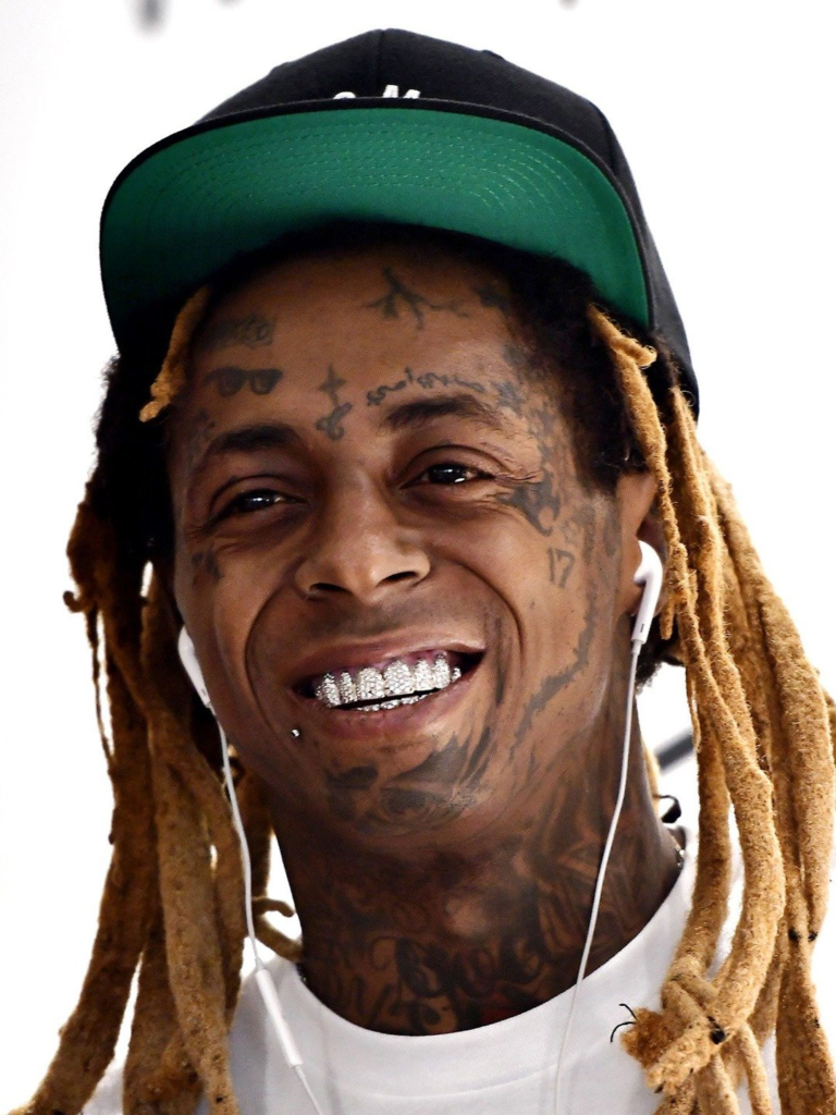 Lil Wayne smiling
