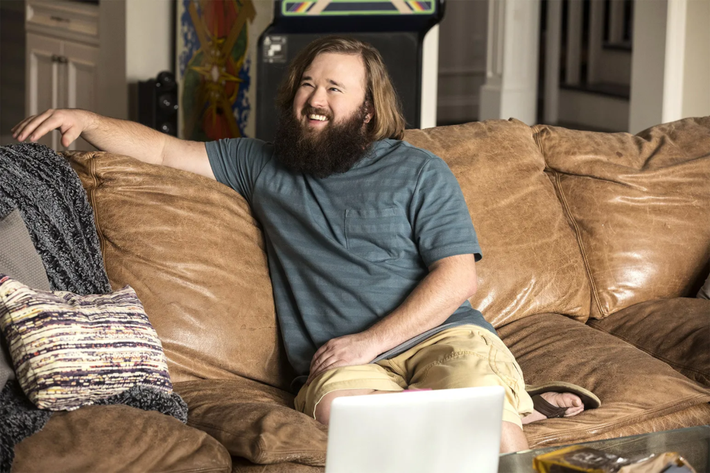 actor Haley Joel Osment playing the character Keenan Feldspar in a 2017 episode of the HBO series Silicon Valley