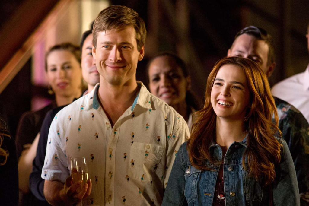 Glen Powell and Zoey Deutch from the 2018 Netflix romantic comedy Set It Up