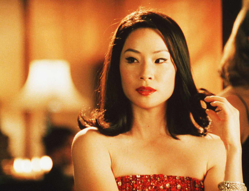 Lucy Liu as Alex Munday in the 2000 film Charlie's Angels