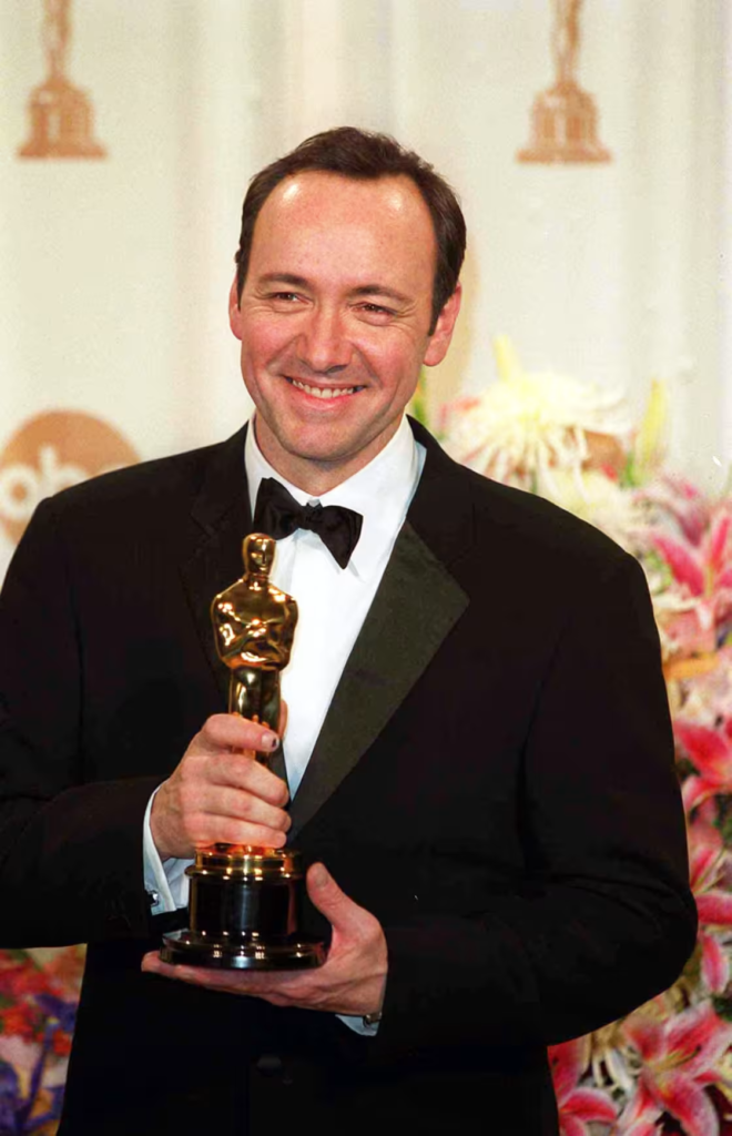 Kevin Spacey holding his Oscar for Best Actor for his role in "American Beauty" at the 72nd Academy Awards in 2000