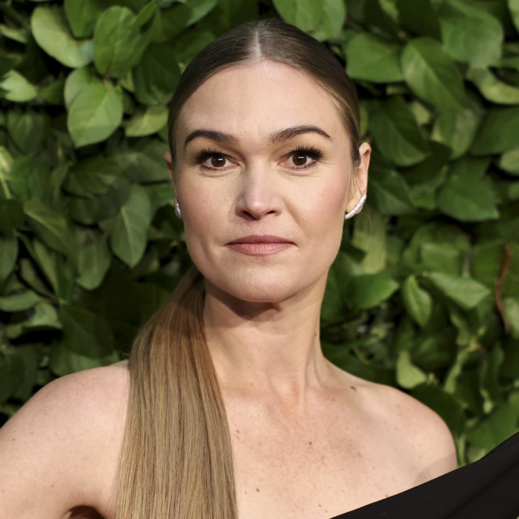 Julia Stiles