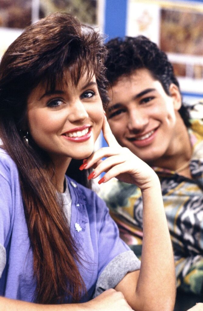 Tiffani Thiessen and Mario Lopez
