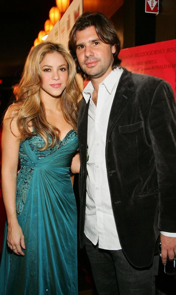 Shakira and Antonio de la Rúa