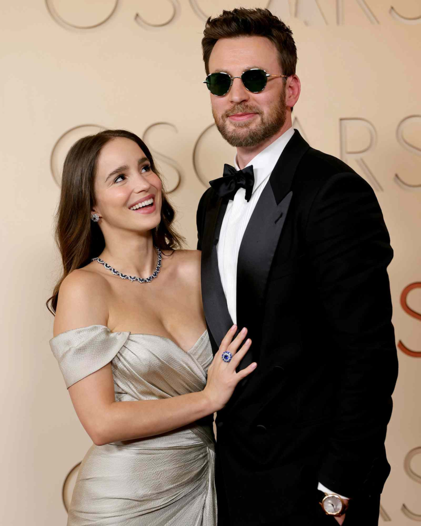 Alba Baptista and Chris Evans