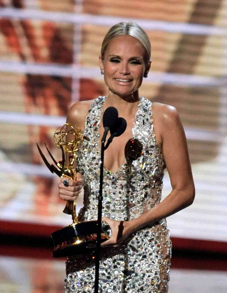 Kristin Chenoweth accepted the Primetime Emmy Award for Outstanding Supporting Actress in a Comedy Series for Pushing Daisies at the 61st Annual Emmy Awards on September 20, 2009, in Los Angeles