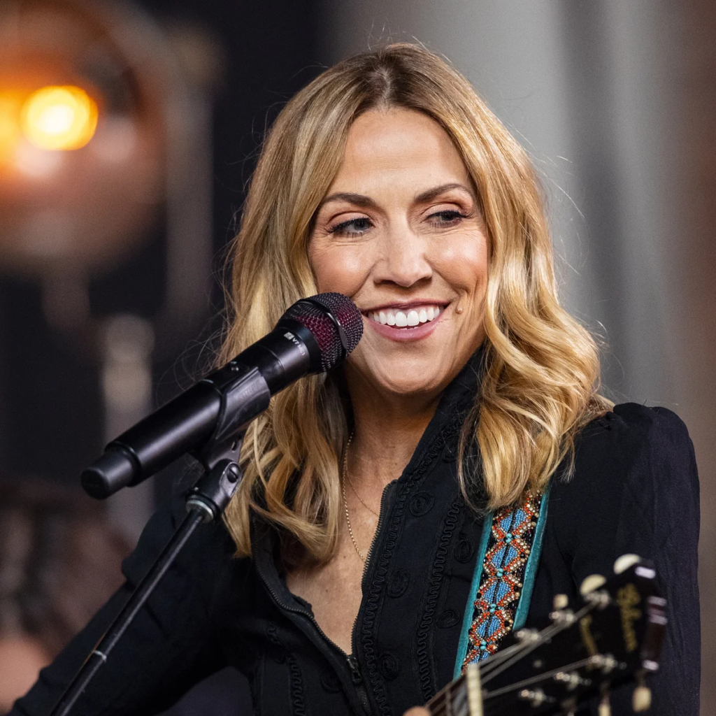 Sheryl Crow smiling