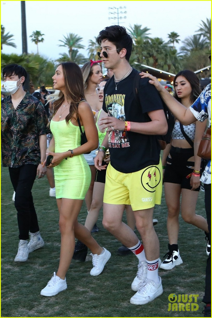 Milo Manheim and Alexis Ren