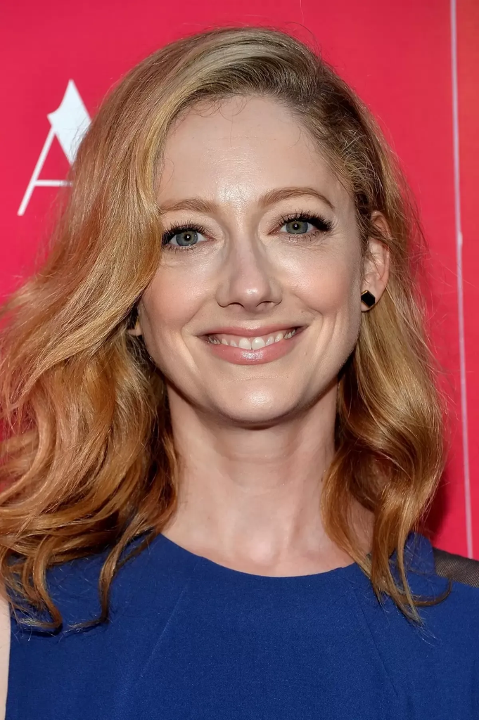 Judy Greer smiling