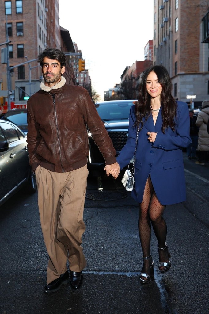 Abigail Spencer and Oscar Valls