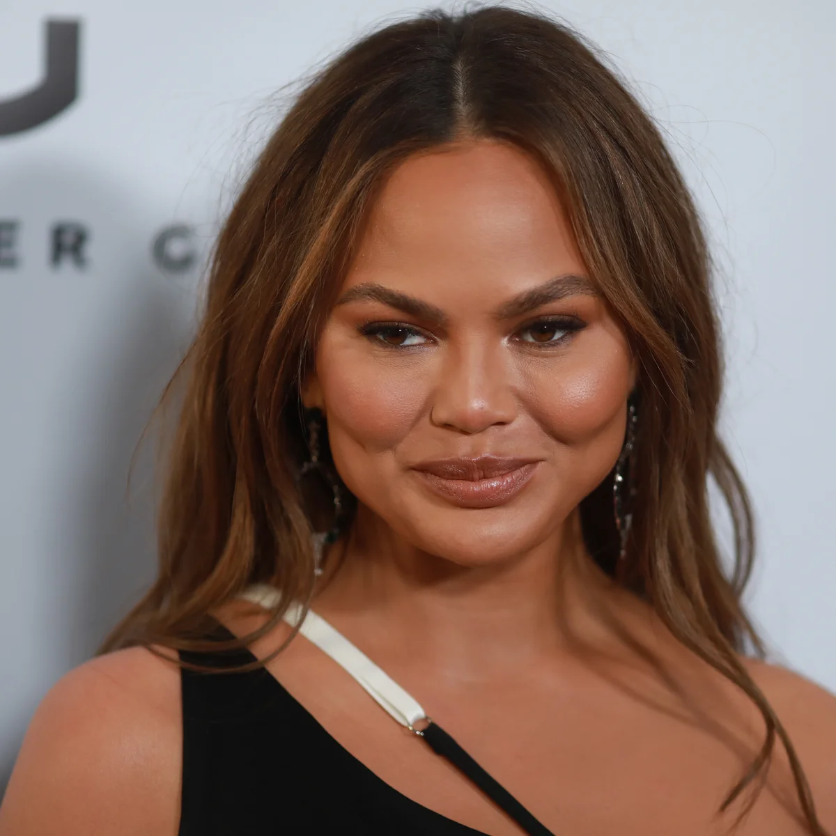 Chrissy Teigen smiling