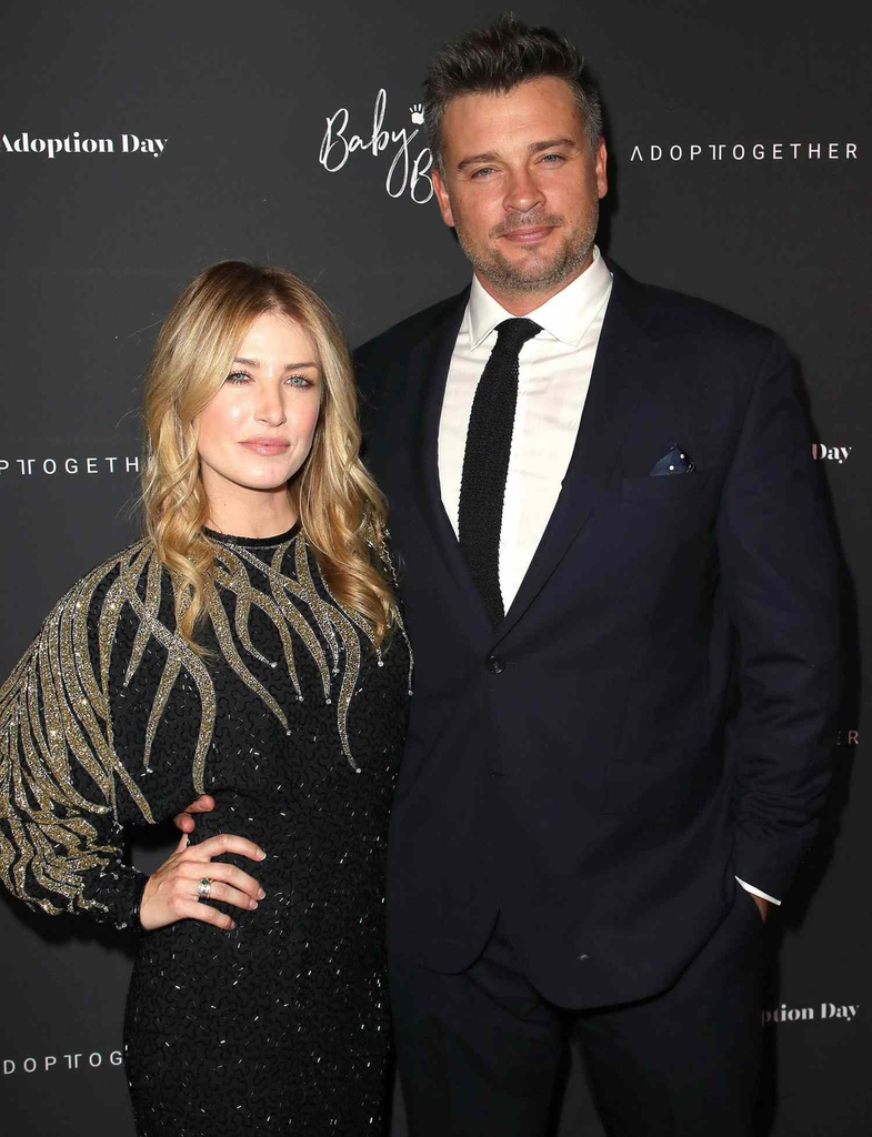 Tom Welling and Jessica Rose Lee